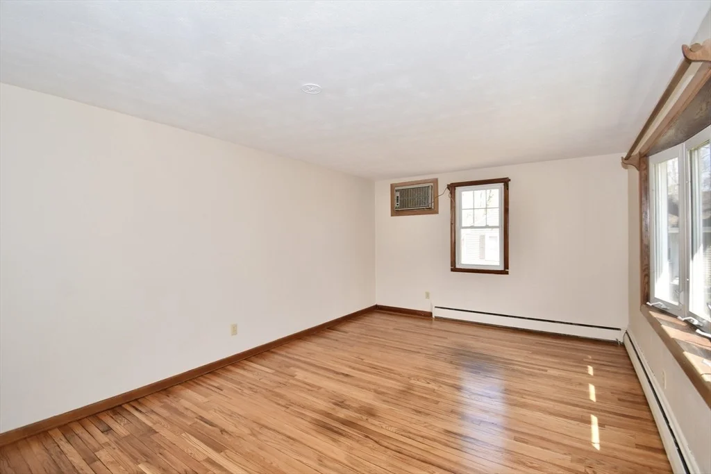 Photo of 14 Gatewood Rd