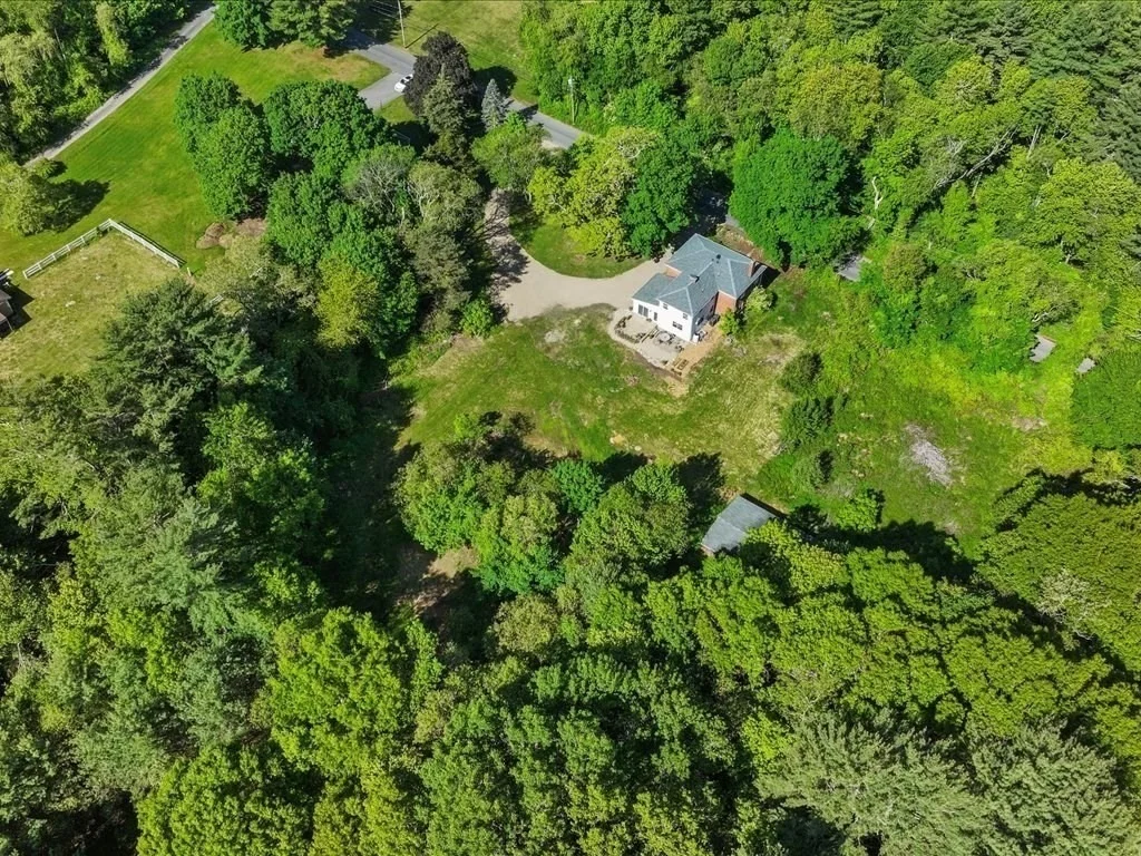 Photo of 131 Cedar St