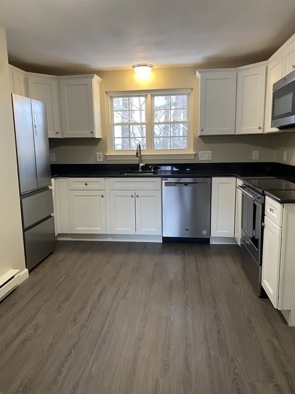 Photo of Unit E at 10 Maple Crest Cir