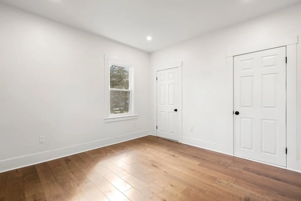 Photo of 2 Maple St