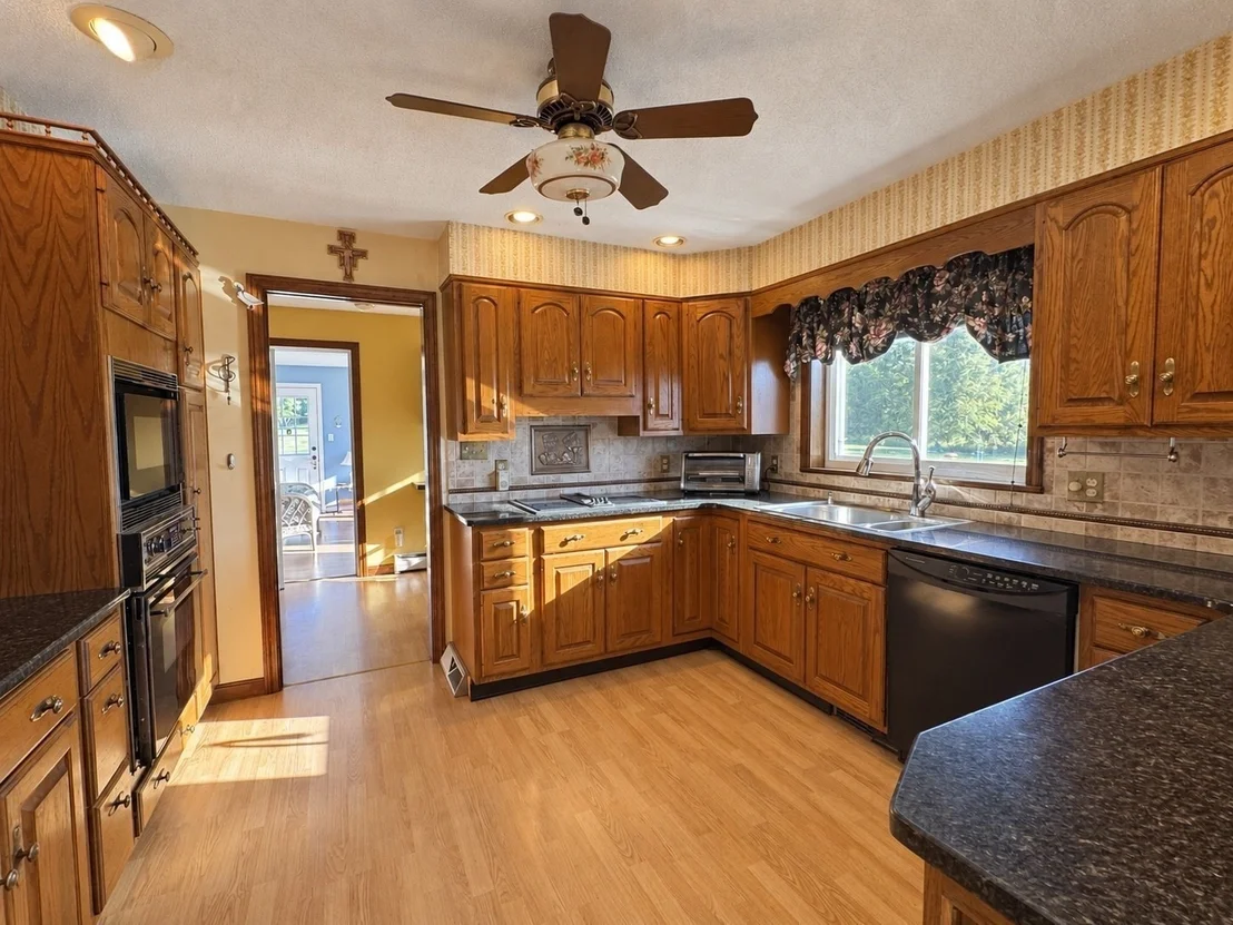 Photo of 228 Number Nine Road