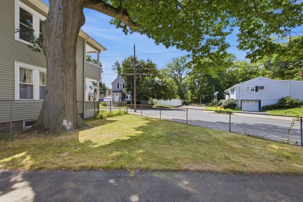 Photo of 18 Lambert Ave