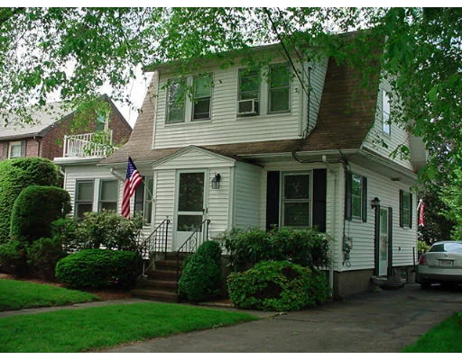 Photo of 98 Warren St