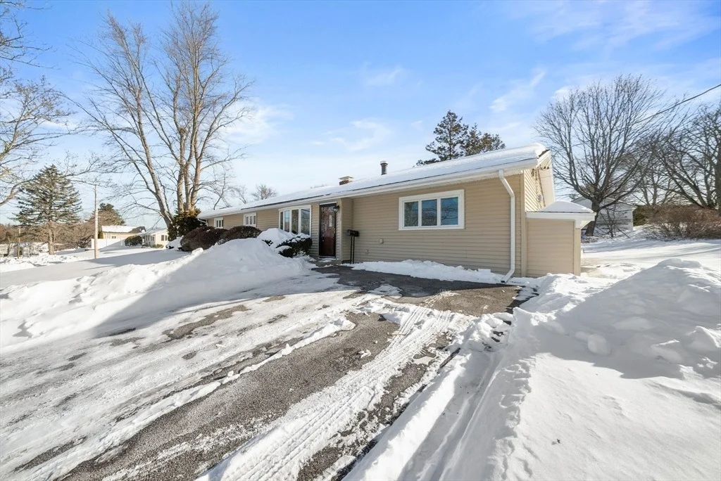 Photo of 15 Alida Rd