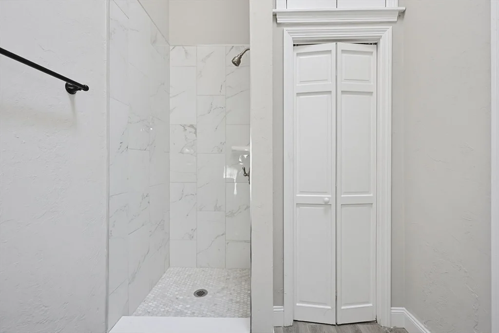 Photo of 316 W Sutton Rd