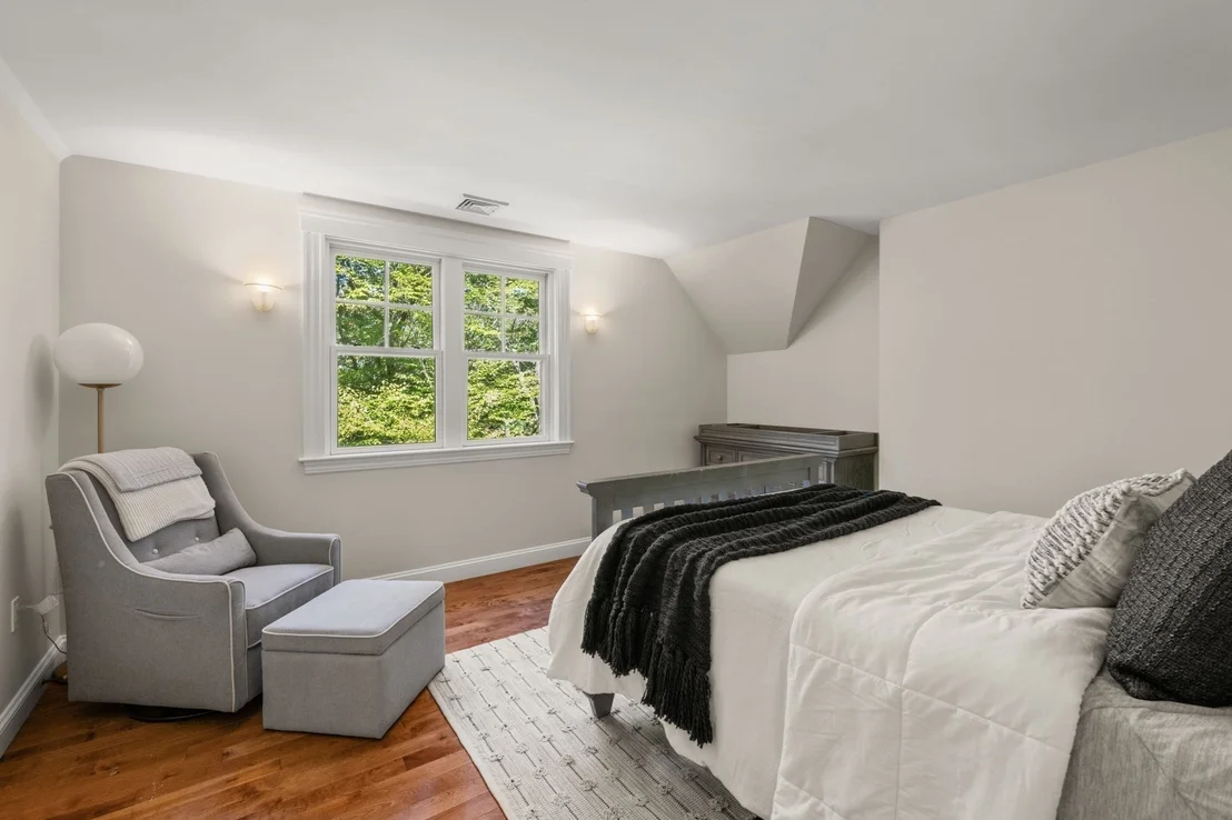 Photo of 250 Meadowbrook Road