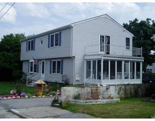 Photo of 445 Barnes Street
