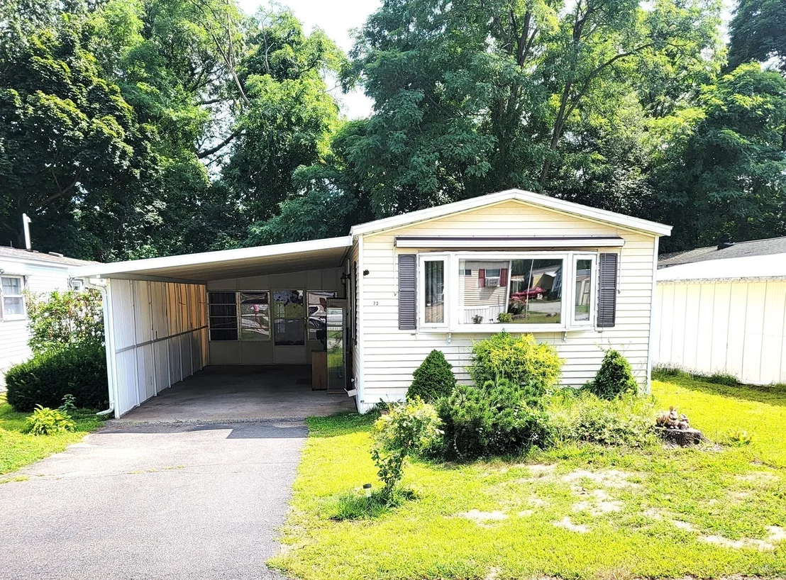 Photo of 73 Maui Dr.