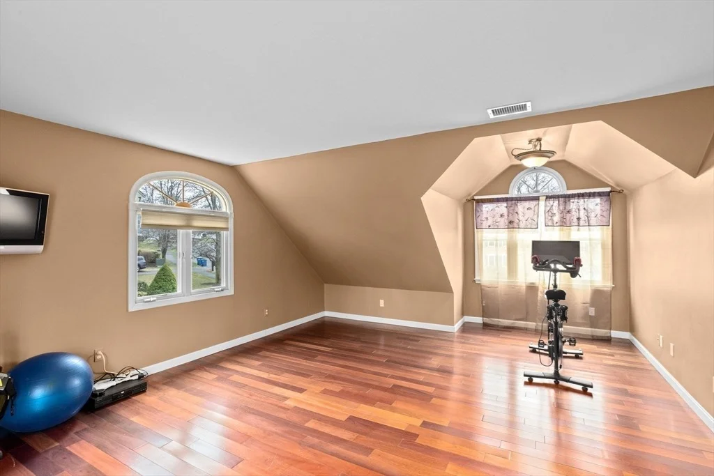 Photo of 130 Culloden Dr