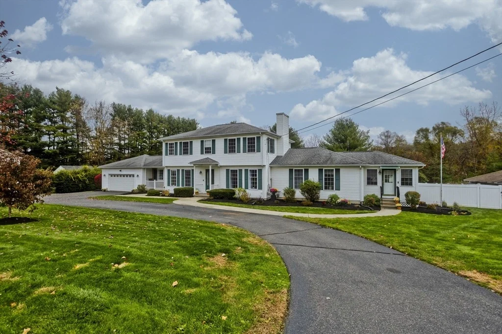 Photo of 76 Shaker Rd