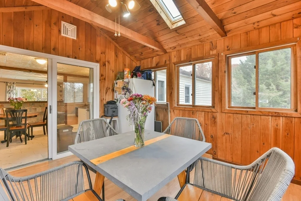 Photo of 120 Lakeside Ave