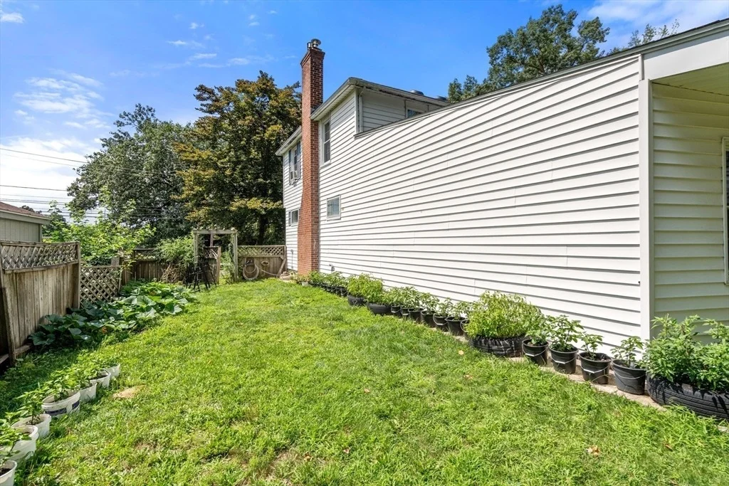 Photo of 423 Tiffany St