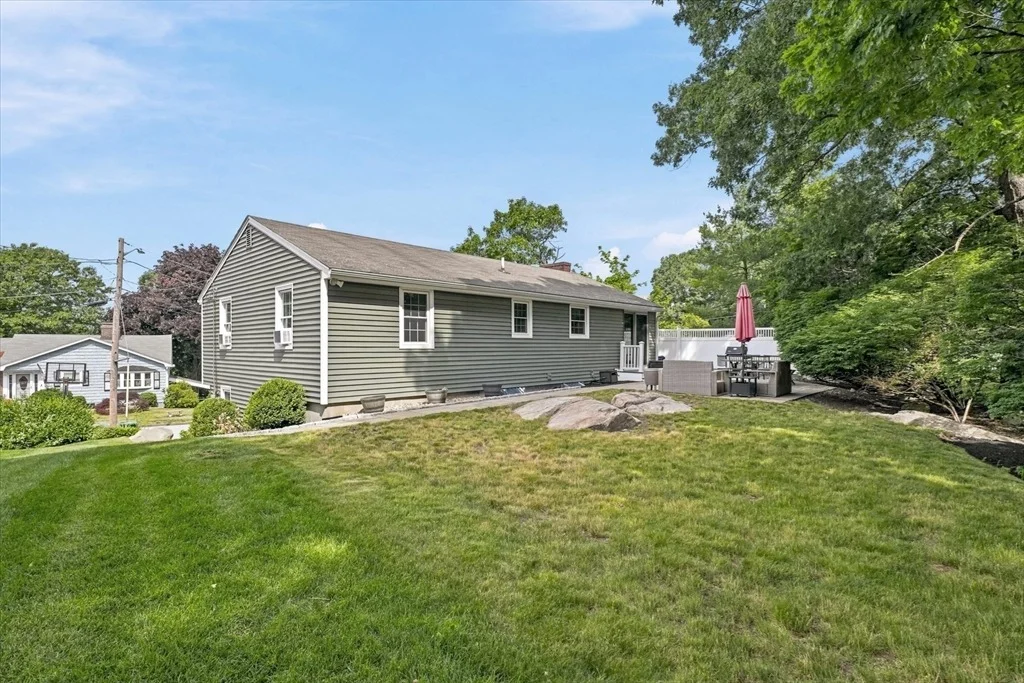 Photo of 52 Oak Ridge Circle