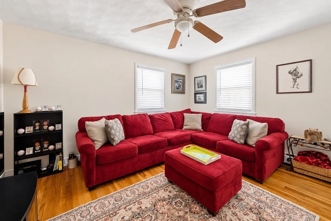 Photo of 81 Warfield Avenue