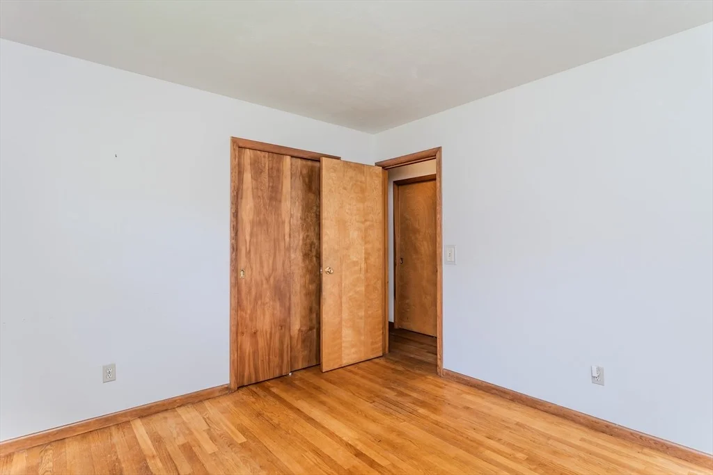 Photo of 89 Lake St