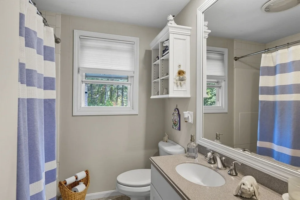 Photo of 3 Cushing Ln