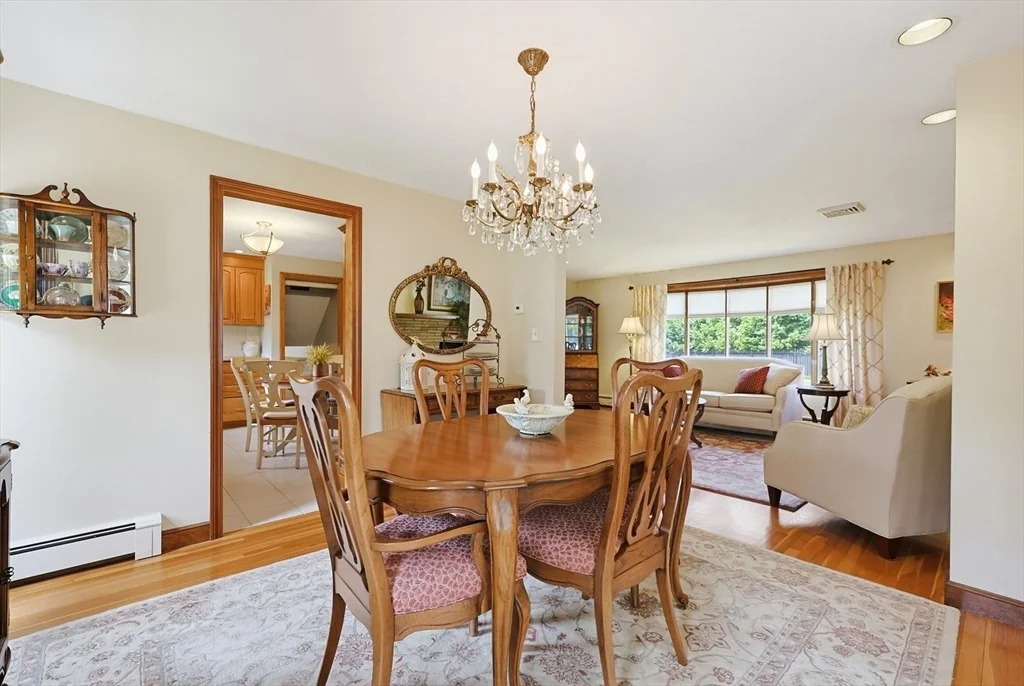 Photo of 3 Suffolk Dr
