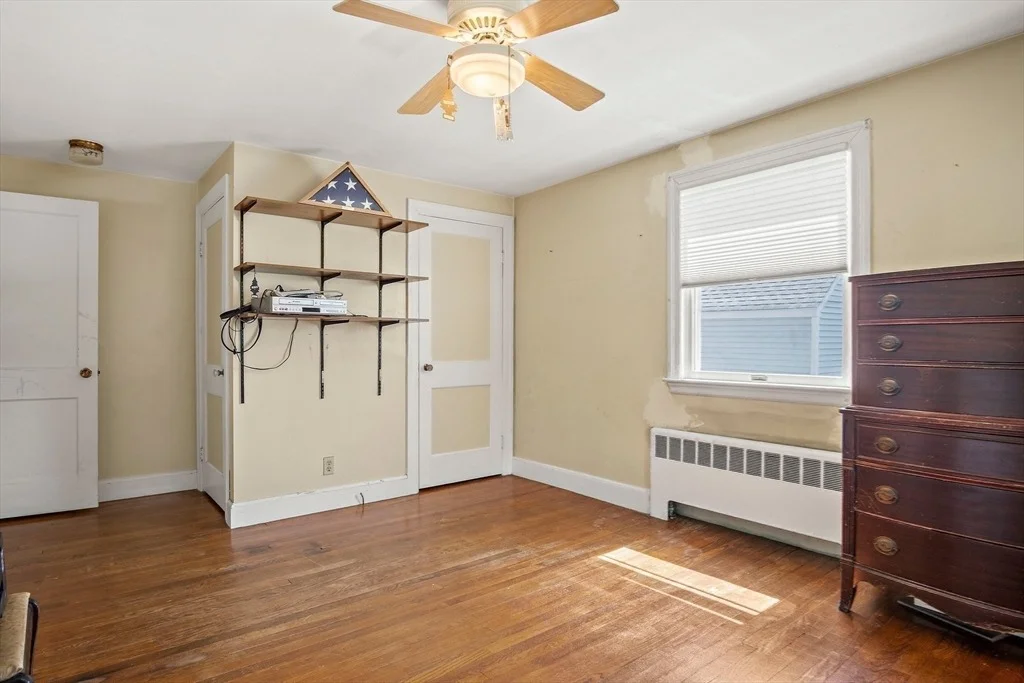 Photo of 4 Merrow Ln