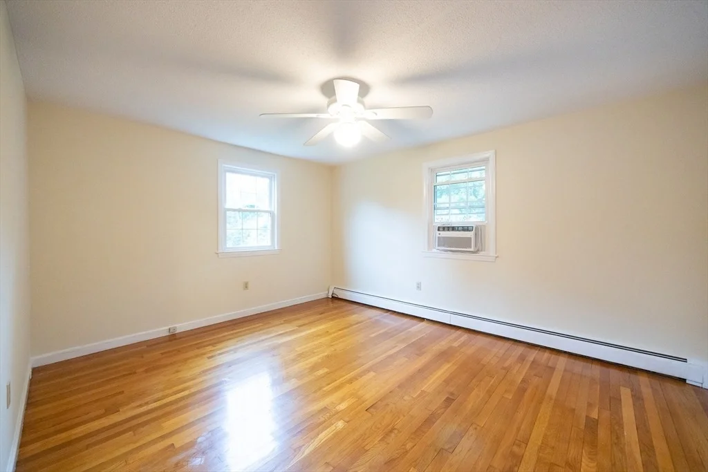 Photo of 6 Clearview Dr
