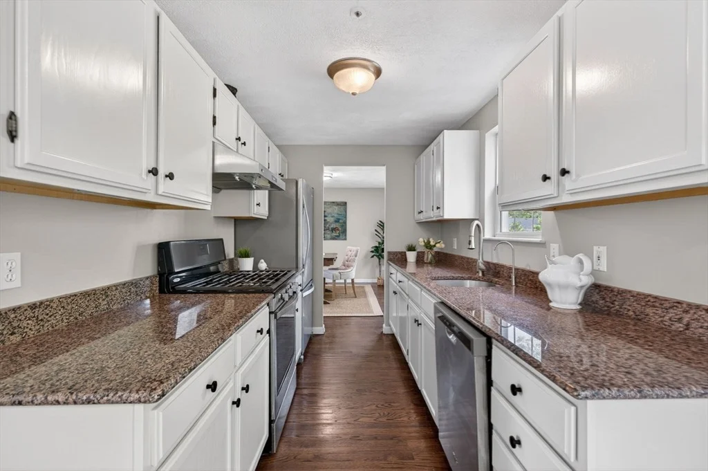 Photo of 30 Bucklin Rd