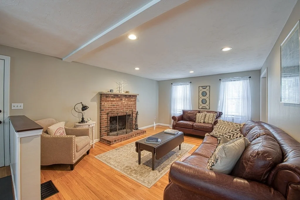 Photo of 11 Antone Dr