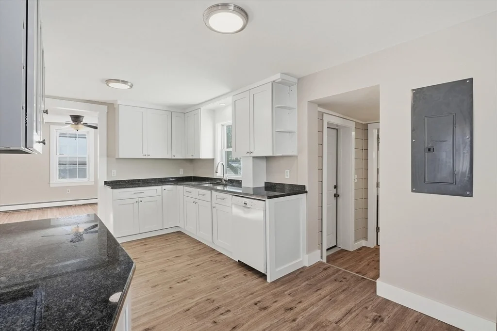 Photo of 15 Hubbardston Rd