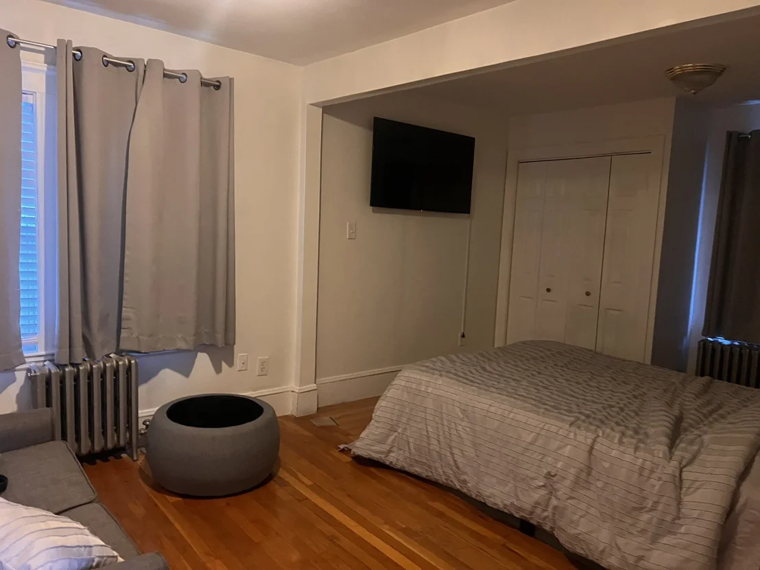 Photo of 21 Commonweath Ave