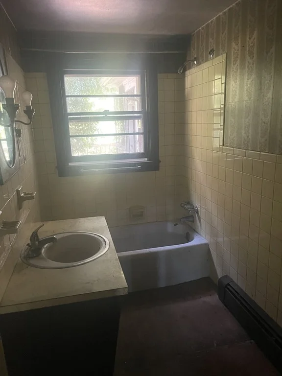 Photo of 73 Lewis Point Road