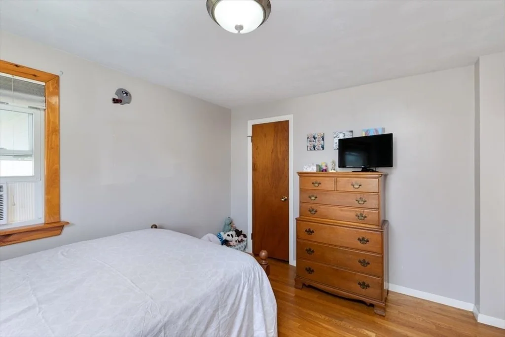 Photo of 3 Cedarwood Ln