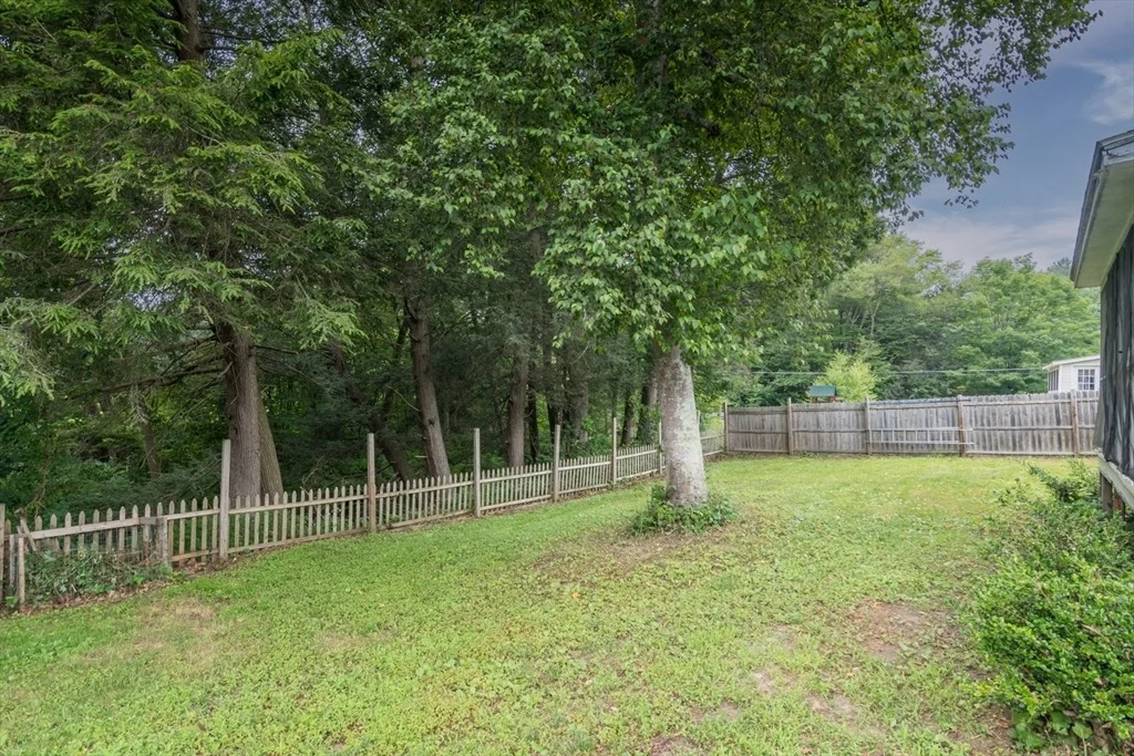 Photo of 88 Autumn Dr
