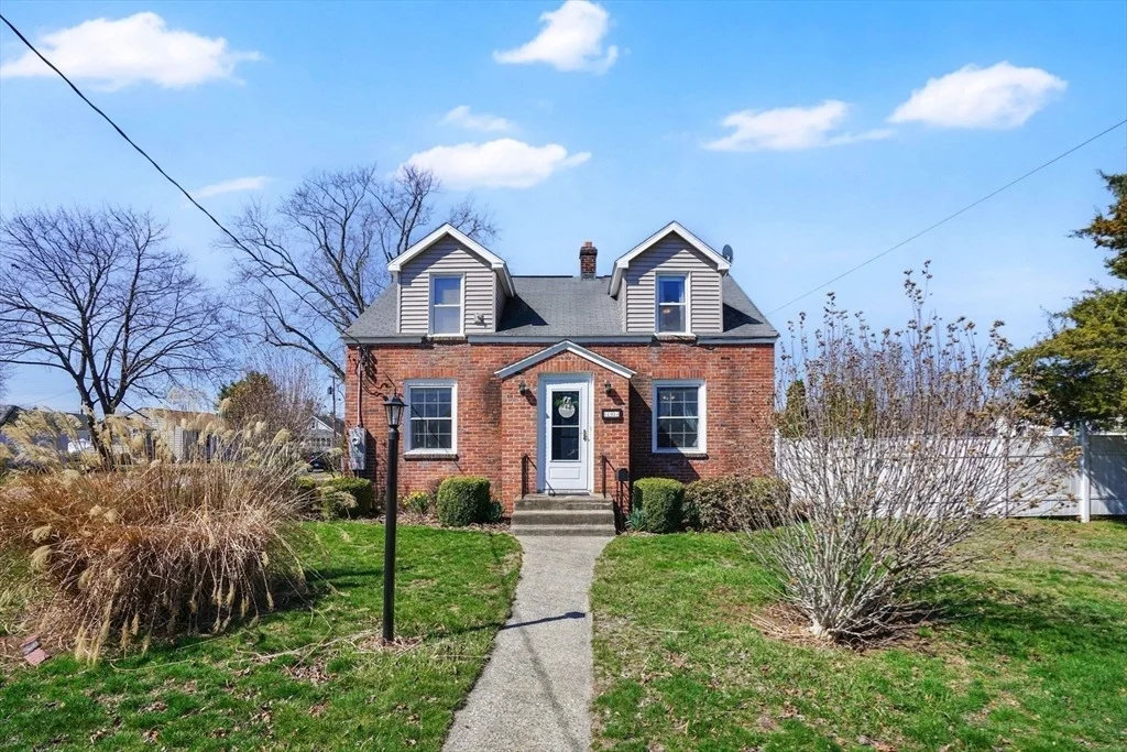 Photo of 101 Ray St