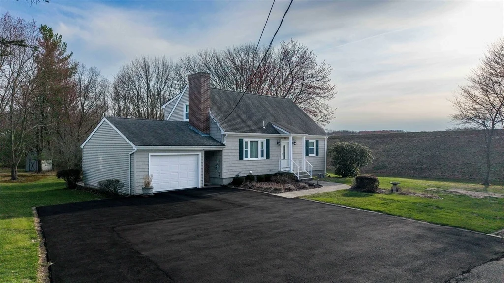 Photo of 51 Sandra Drive