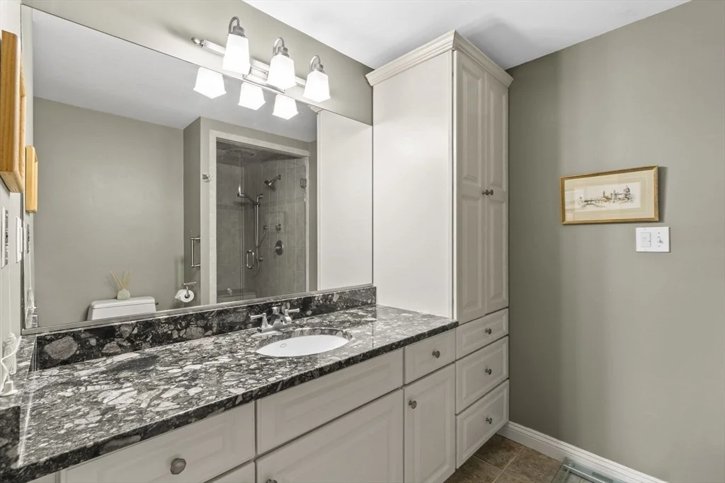 Photo of 102 Riverside Circle