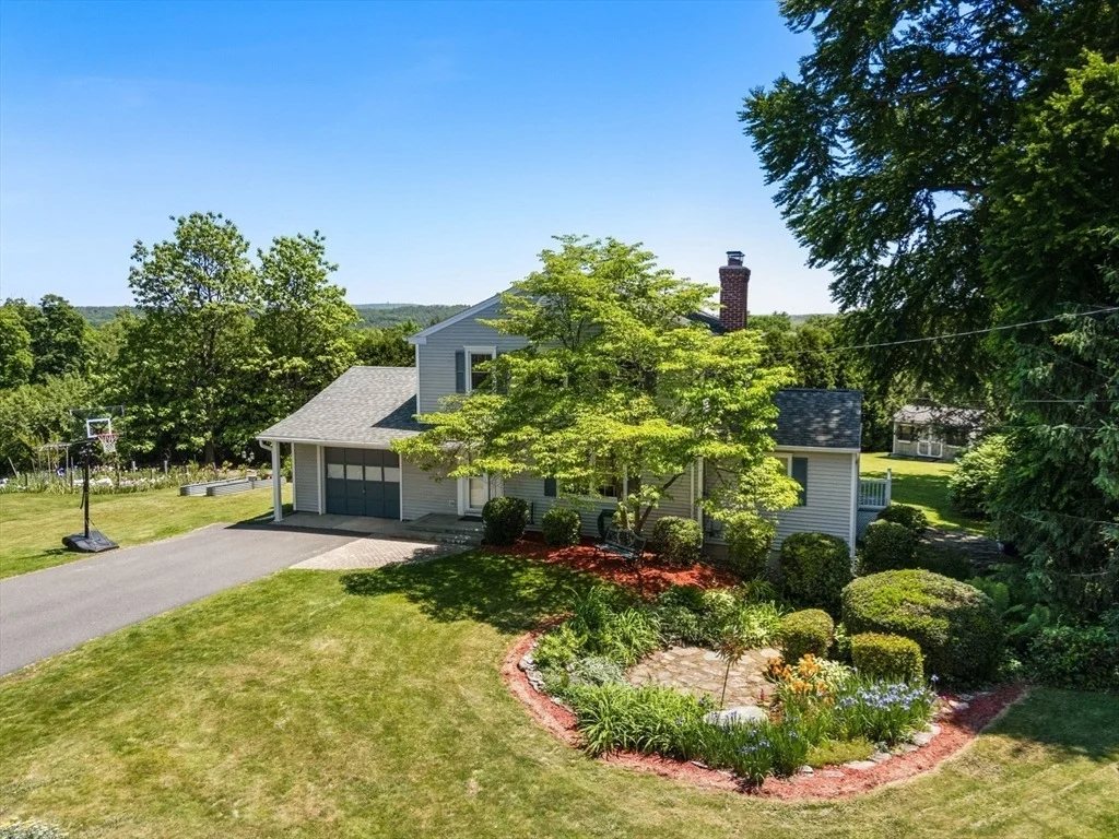 Photo of 25 Everett Ave