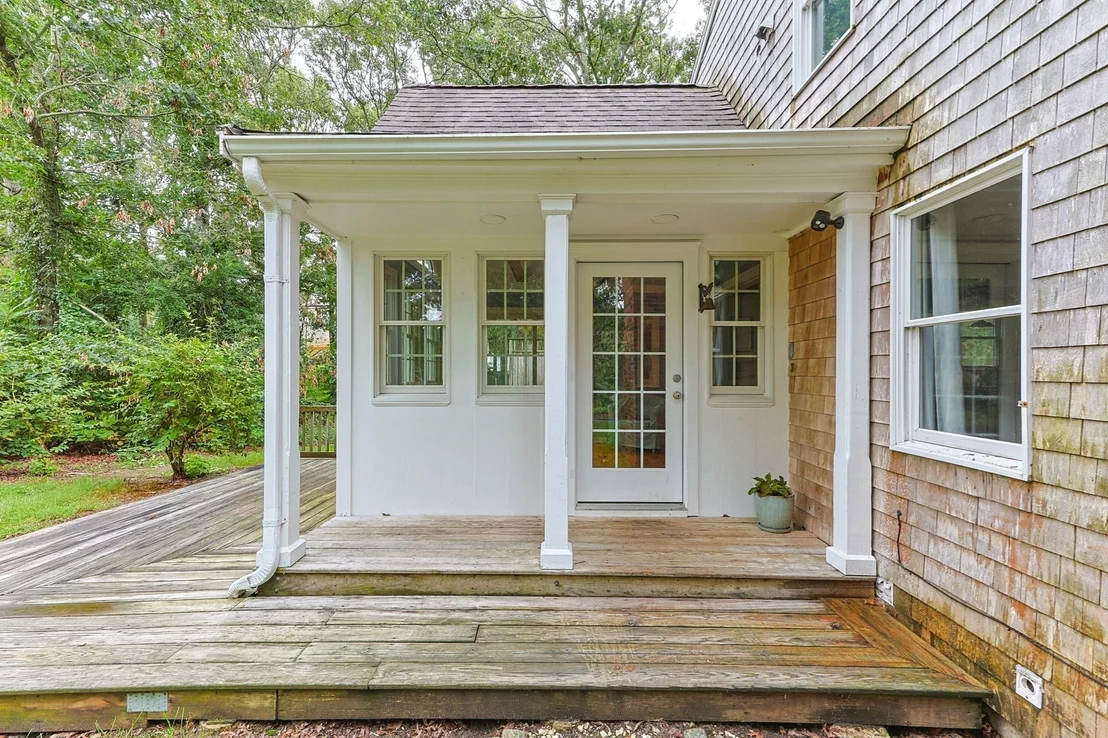 Photo of 2 Sharon Ln