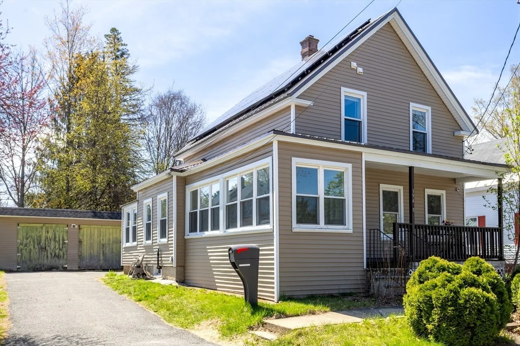 Photo of 394 Front Street