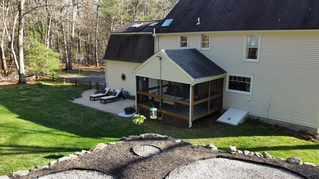 Photo of 4 Oak Dr