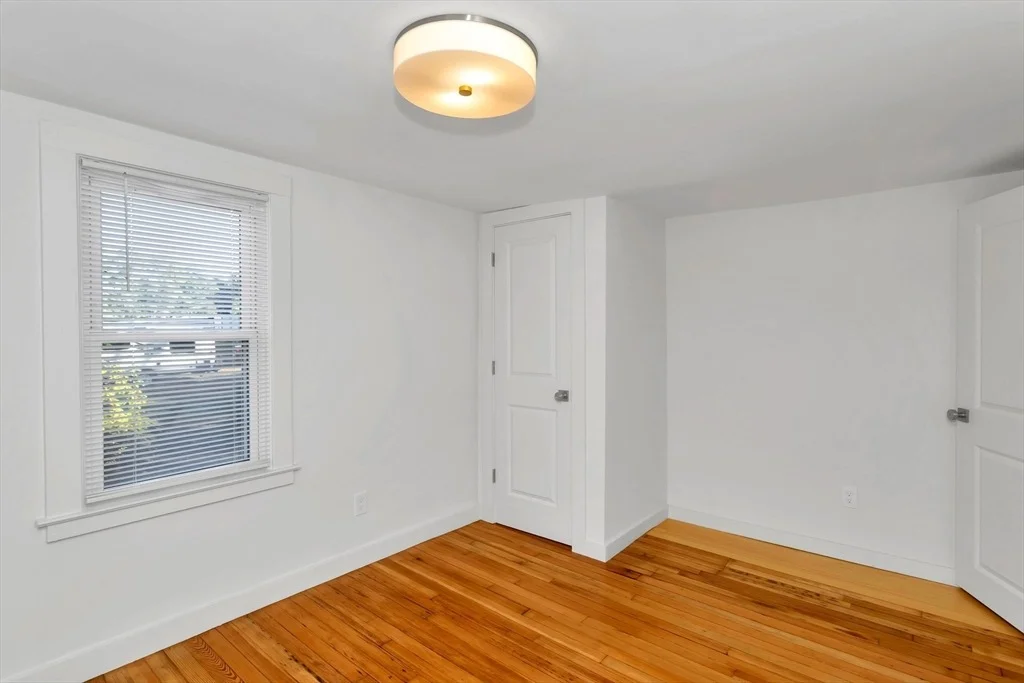 Photo of 194 Lockhouse Rd