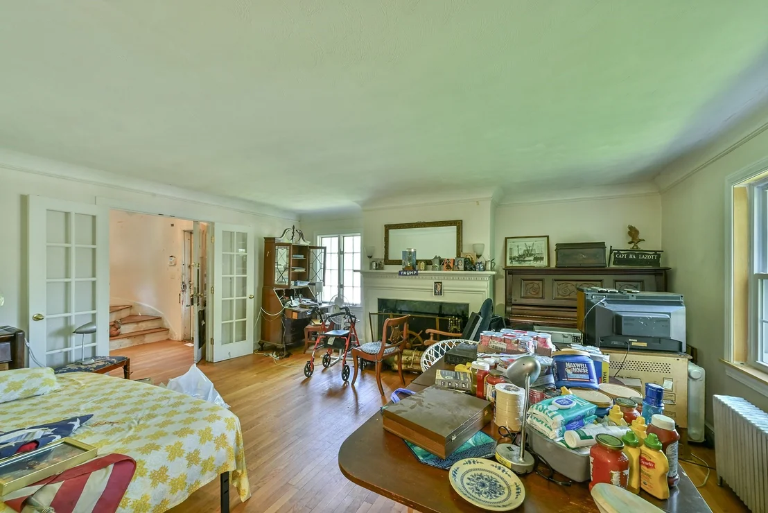 Photo of 1278 Pleasant St