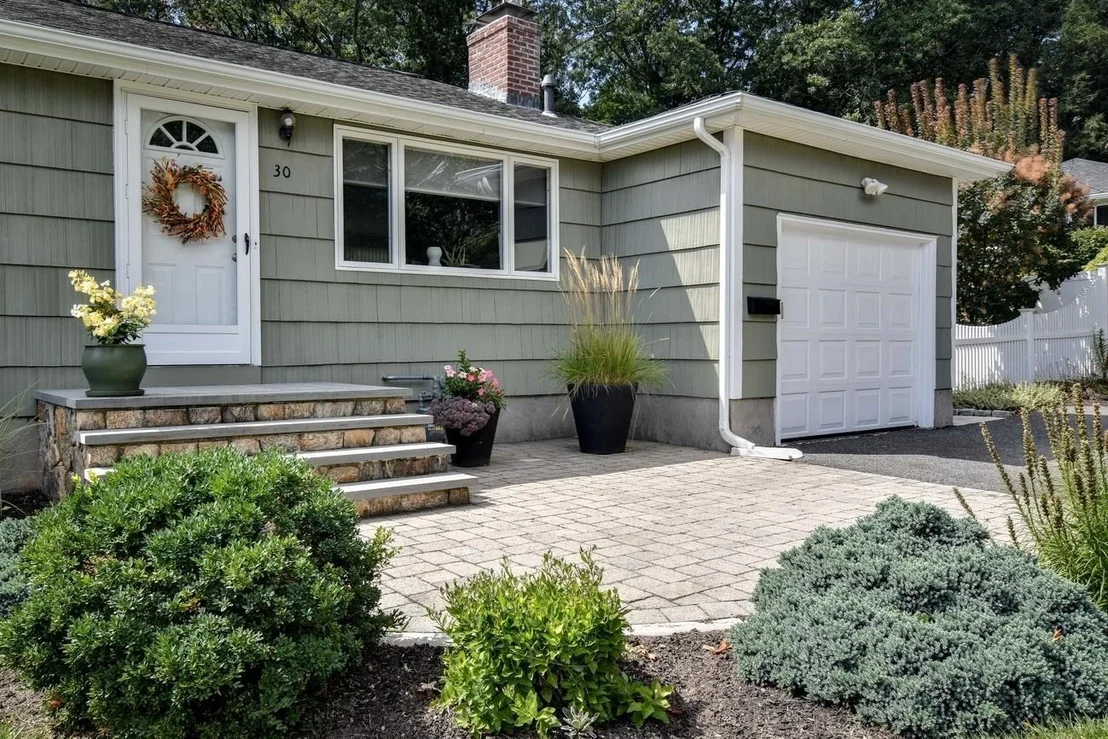 Photo of 30 Lyman Road