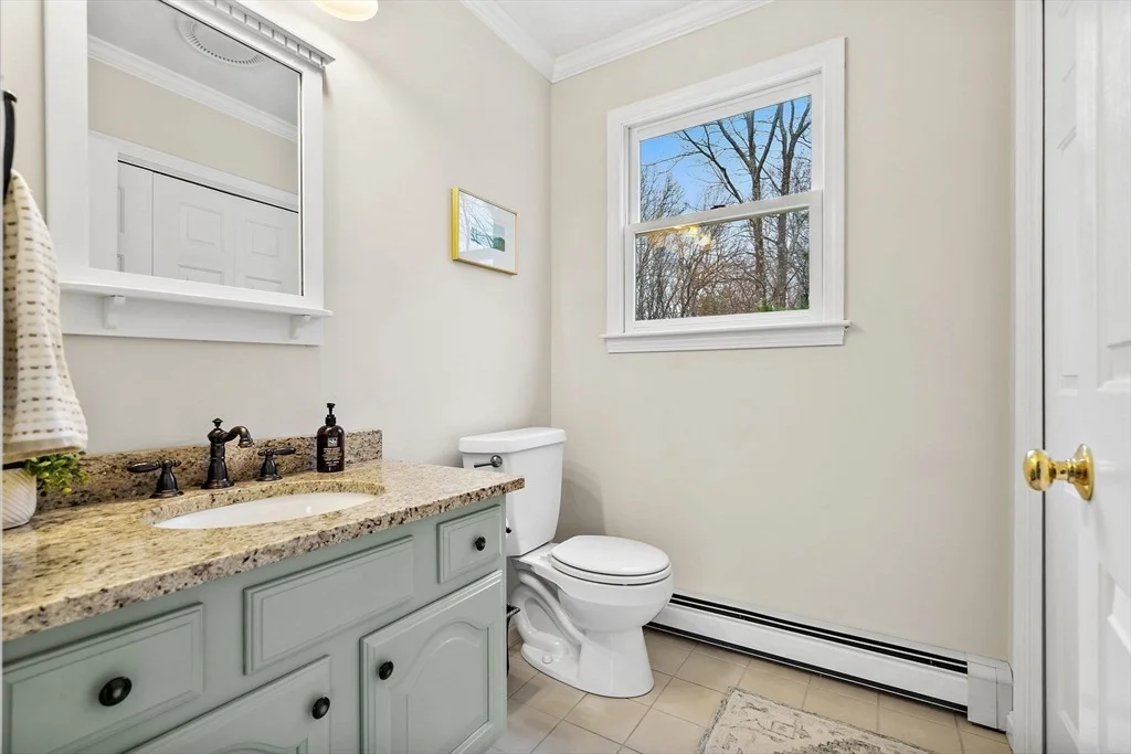 Photo of 23 Howe St