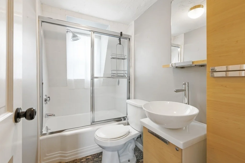 Photo of 25 Nickerson Rd
