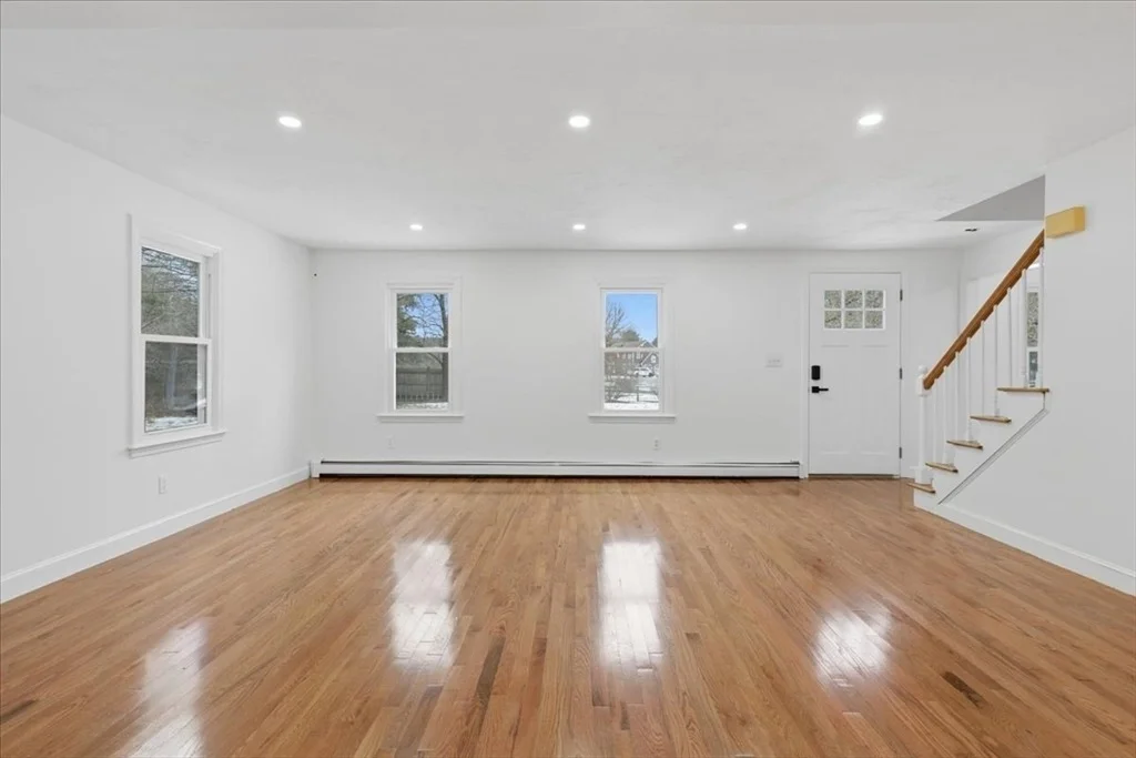 Photo of 430 Brook Bend Rd