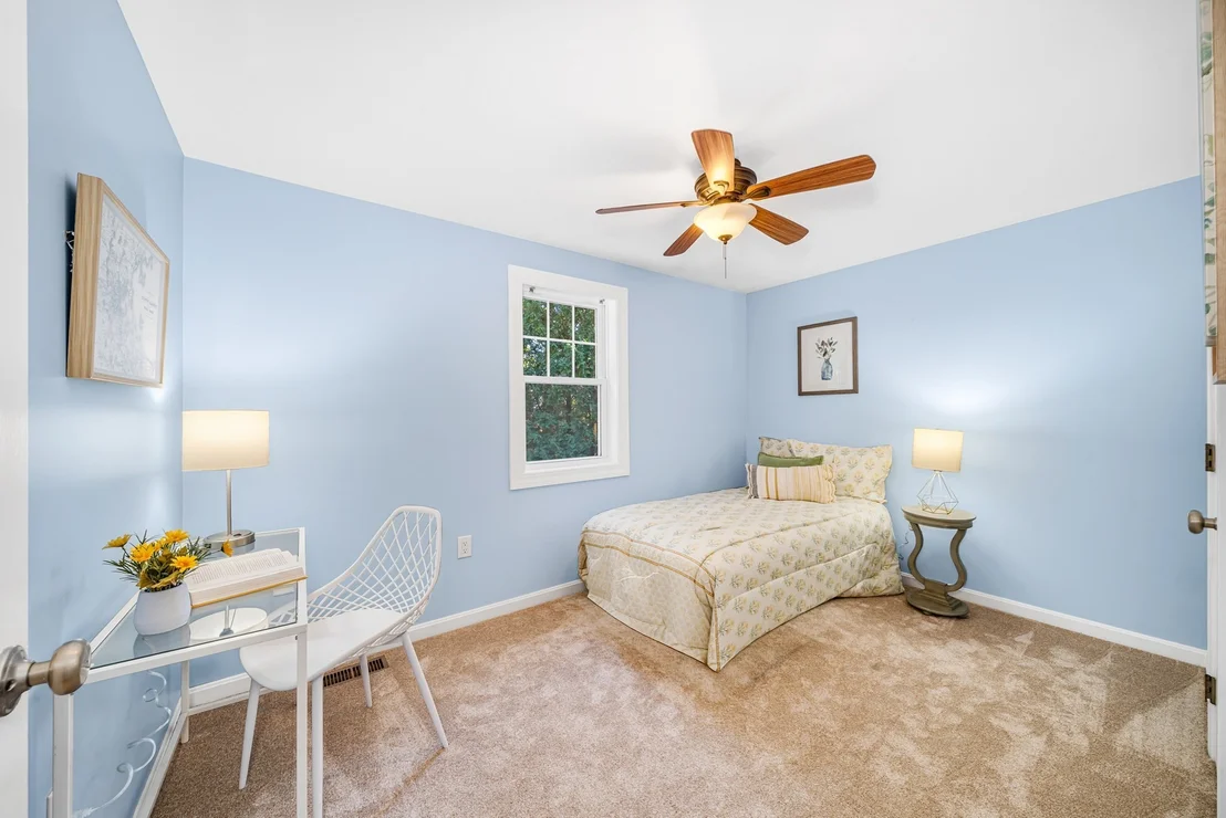 Photo of 2 Hunter Dr