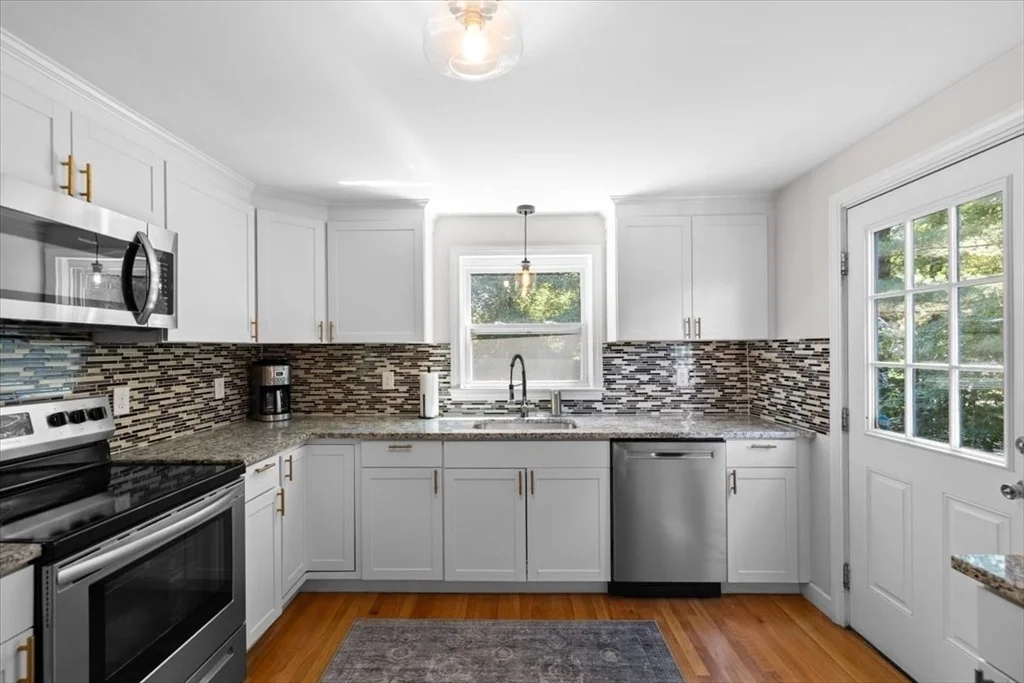 Photo of 30 Chestnut St