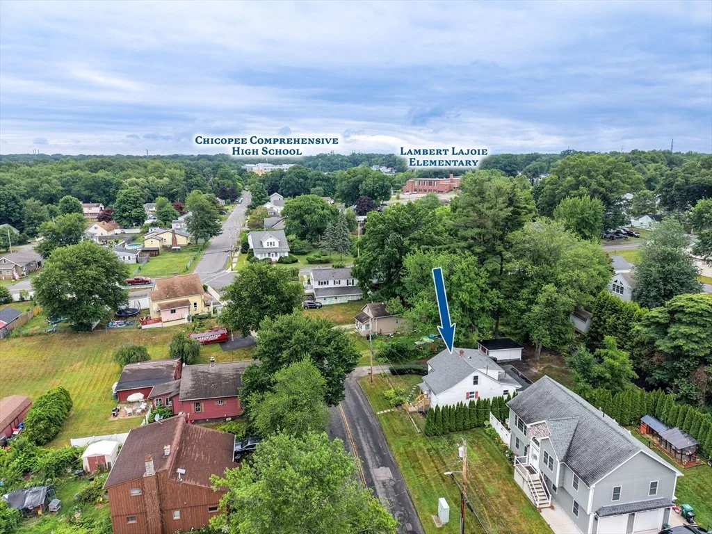Photo of 83 Rolf Ave