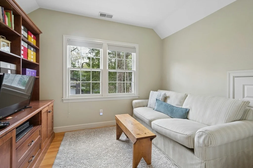 Photo of 1 Munroe Road