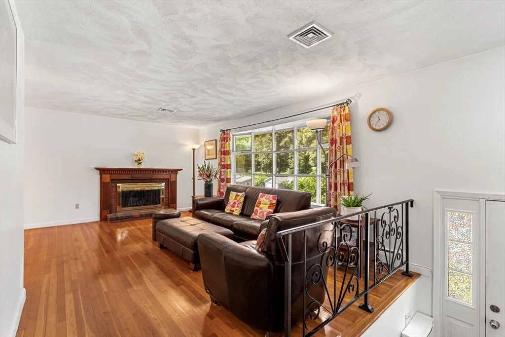 Photo of 15 James Rd