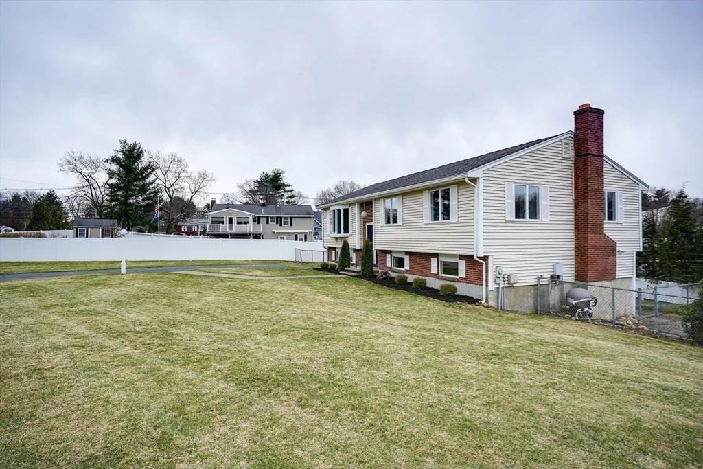 Photo of 1 Maureen Dr