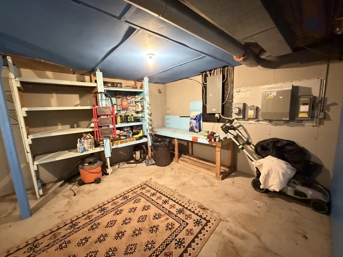 Photo of 232 River Rd